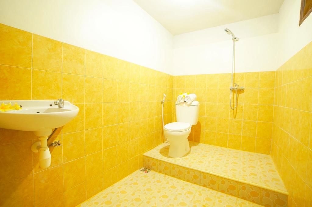 Easton Kuta Homestay Εξωτερικό φωτογραφία
