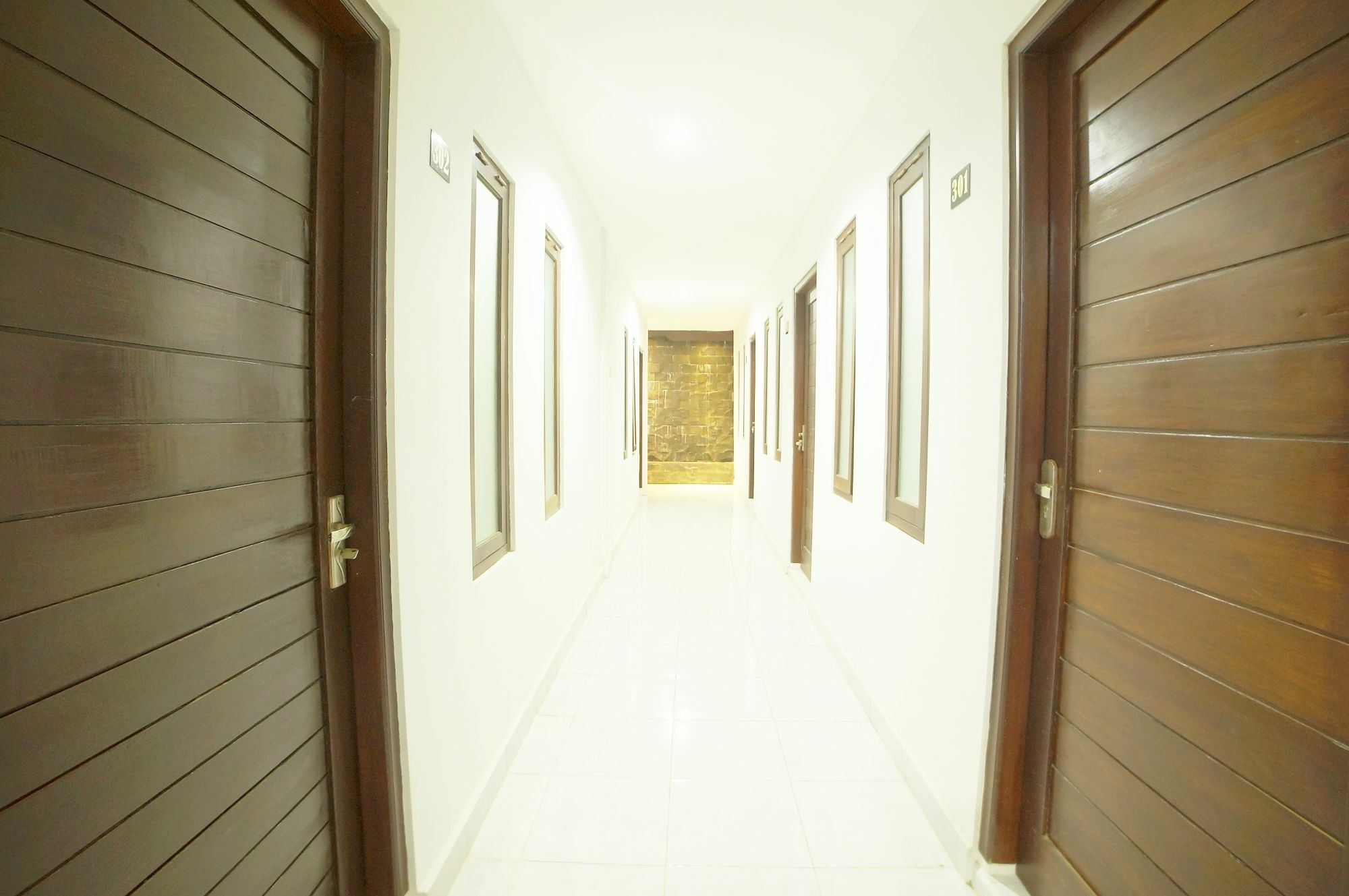 Easton Kuta Homestay Εξωτερικό φωτογραφία