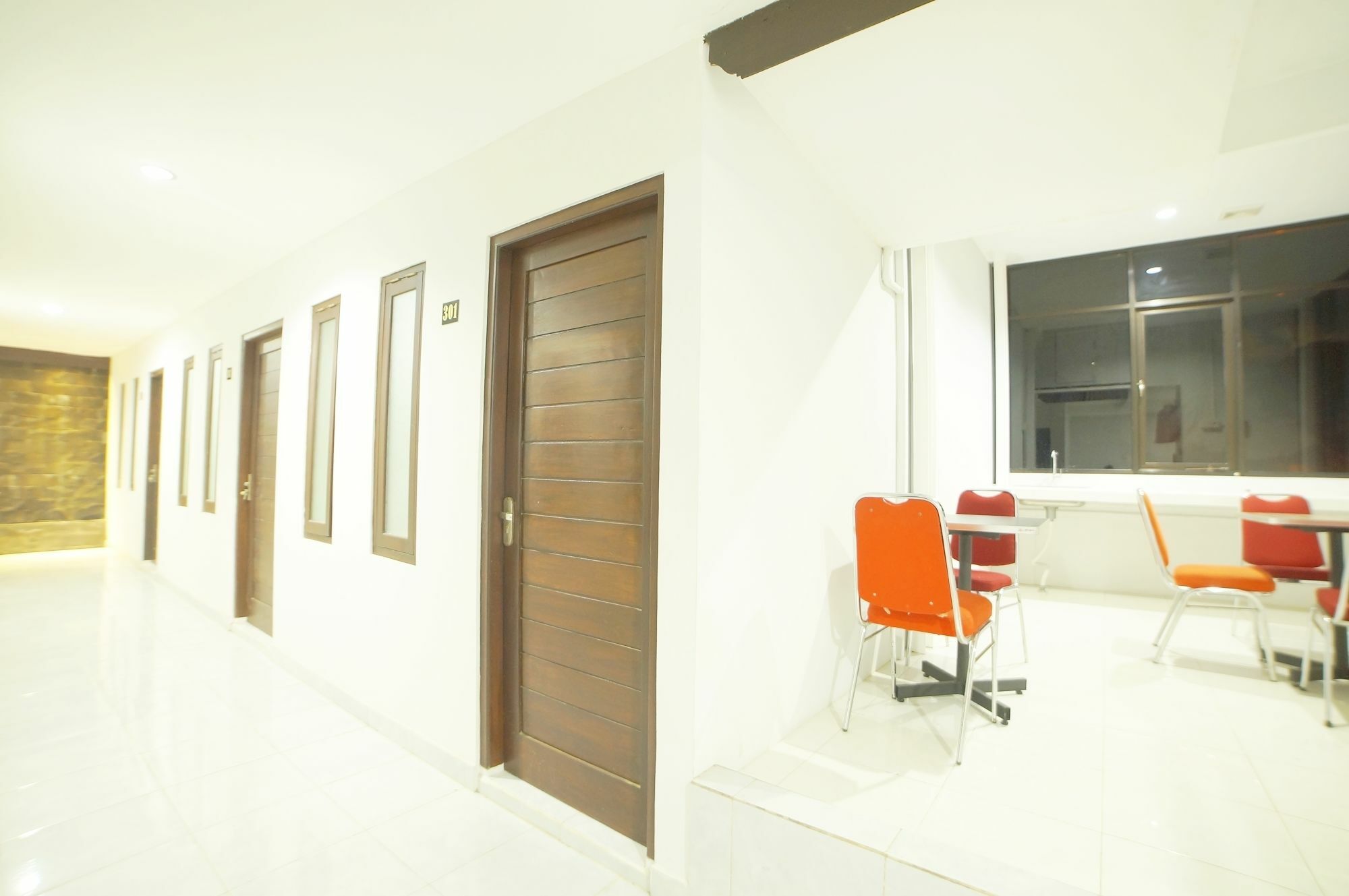 Easton Kuta Homestay Εξωτερικό φωτογραφία